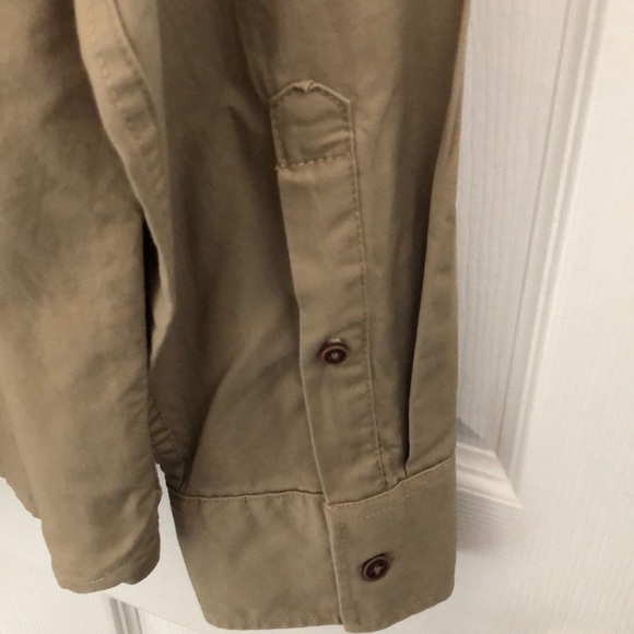 NWT Rustic Khaki Long Sleeve Woven Button Shirt - Picture 7 of 10